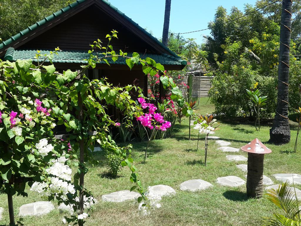 Oasi Bungalows Hotel Gili Air Luaran gambar